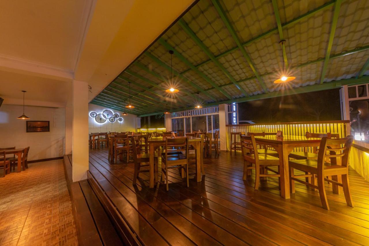 韦利格默 幸福海湾餐厅宾馆酒店 外观 照片